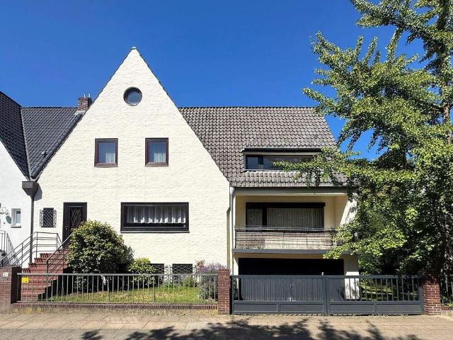 Schwachhausen. Top Angebot. Gepflegte Doppelhaushälfte mit Garage