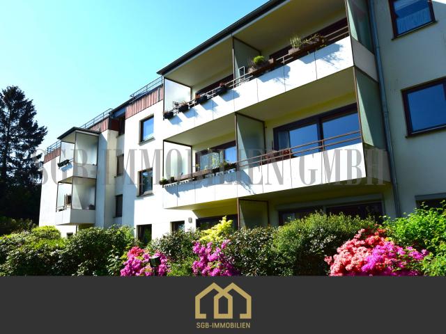 Schwachhausen: 3 Zimmer Wohnung mit großer Loggia + Fahrstuhl + Garagenstellplatz Mietfrei