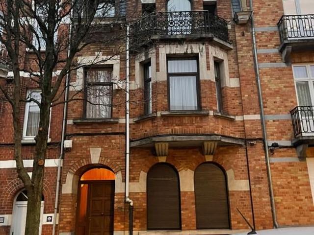 Schaerbeek réf. 2222 Maison unifamiliale avec 5 chambres