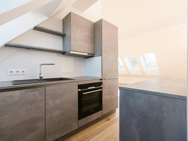 SCHALLMOOS | KOMPLETT MÖBLIERT | 3 Zimmerwohnung, modern, zentral, ruhig