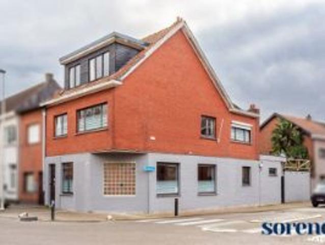 SCHELLE ruime half open bebouwing met polyvalente ruimte/m