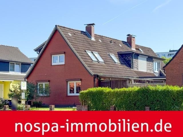 Schenken Sie dieser Immobilie eine Zukunft! Voll unterkellertes Einfamilienhaus mit Doppelgarage