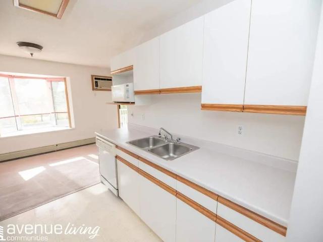 Scherer Manor 2 Bedroom Apartment for Rent at 154A 1 St Ne, Medicine Hat, AB T1A 5K4