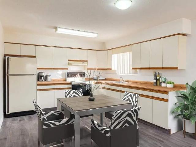 Scherer Apartments 1 Bedroom Apartment for Rent at 777 12 St Nw, Medicine Hat, AB T1A 7M1