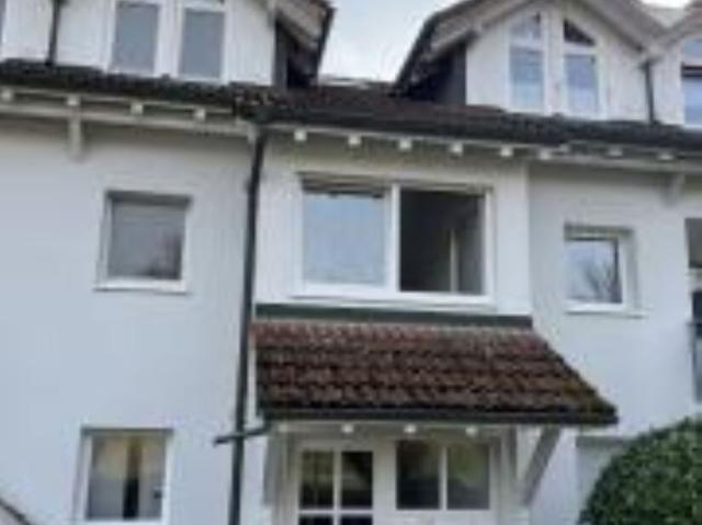 Schicke, schwellenarme Wohnung mit Rundum Sorglos Paket sucht wertschätzenden Käufer