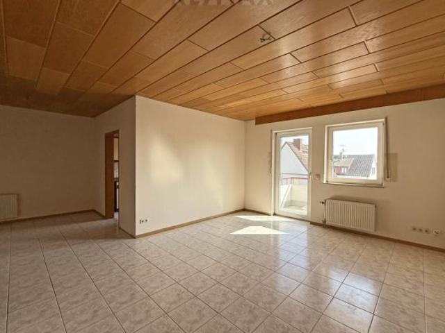 Schicke und ruhige 2 Zimmer Wohnung mit sonnigem Balkon in Hattersheim