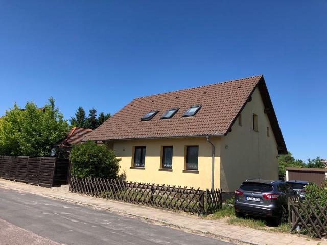 Schickes Einfamilienhaus mit großem Garten in Derben sucht neue Familie