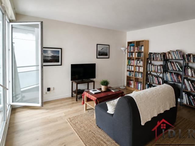 SCHILTIGHEIM Appartement 3 pièces de 65 m2 avec balcon, garage, cave et ascenseur