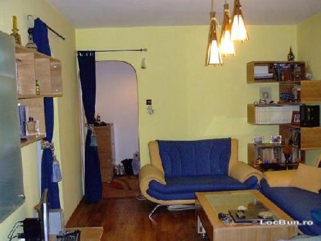 Schimb urgent ap.2 camere Drumul Taberei cu 3 camere in Tineretului plus diferenta