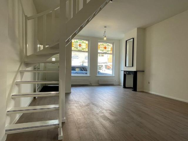 Schipperswoning met twee slaapkamers in de Oosterpoortbuurt!, Groningen