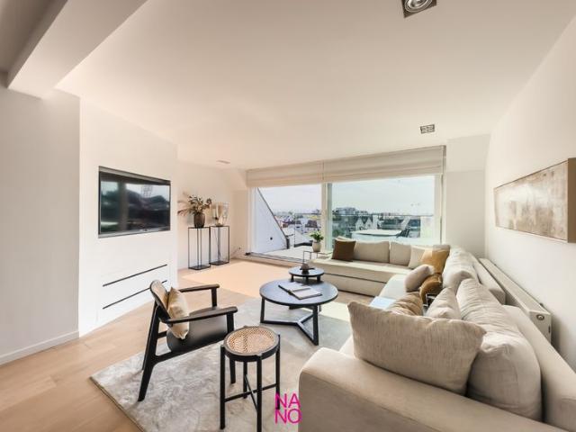 Schitterend duplex appartement met unieke zichten in een.