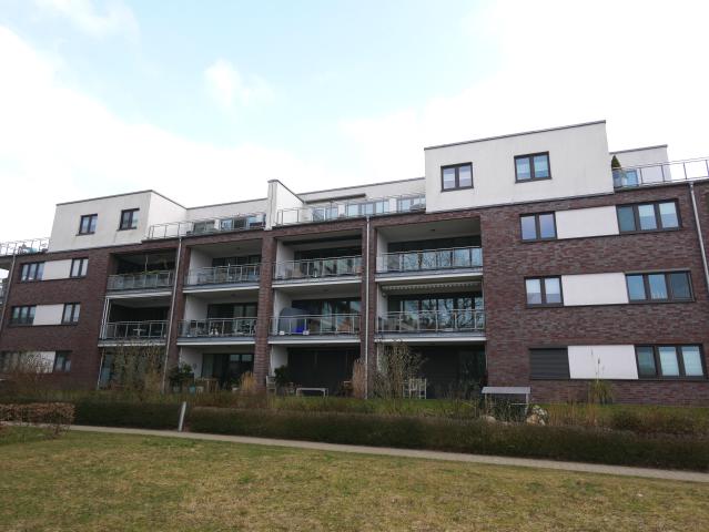 Schleiblick! Moderne 2,5 Zi ETW, Baujahr 2020 in Schleswig gut vermietet zu verkaufen. 2. OG + Fahrstuhl, sonnigem Balkon