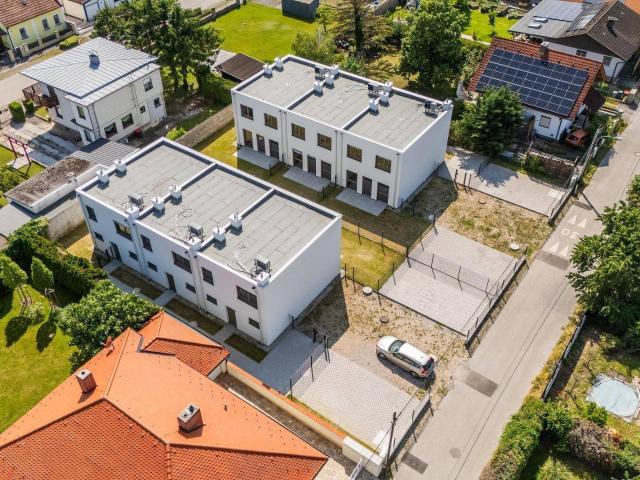 Schlüsselfertige Reihenhäuser in Kottingbrunn. Eigengrund Massiv Provisionsfrei!