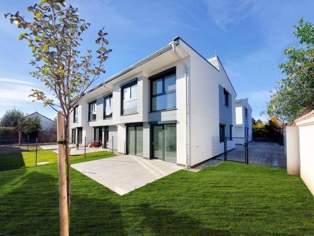 Schlüsselfertiges Eckreihenhaus mit Photovoltaik und Klimaanlage! U2 Aspernstraße in 10 Minuten! Provisionsfrei für den Käufer