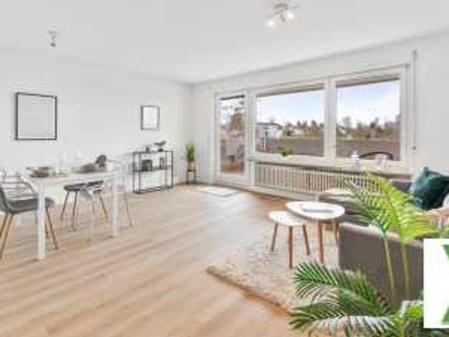 Schmuckstück in Kirchheim*: Lichtdurchflutete und moderne Wohnung mit traumhaftem Sonnenbalkon