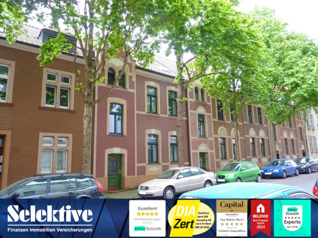 Schmuckstück: Modernisiertes und gepflegtes Zweifamilienhaus mit Balkonen in Duisburger Rheinlage!