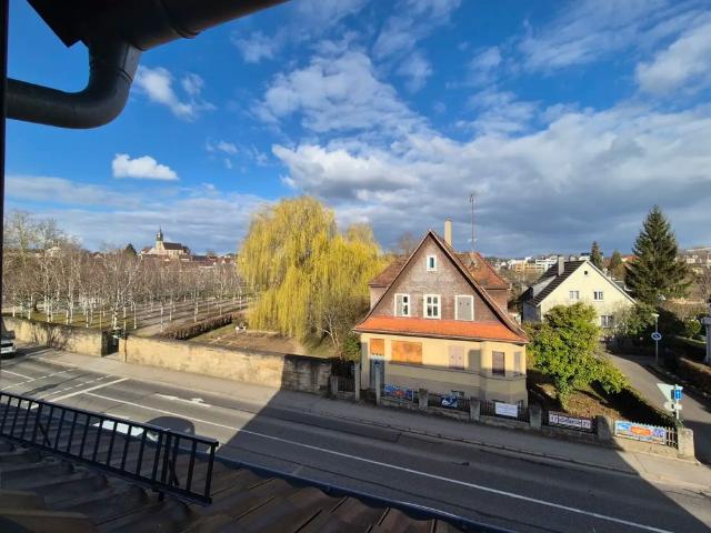 Schnuckelige 3 Zimmer Dachgeschoßwohnung im Herzen Böblingens