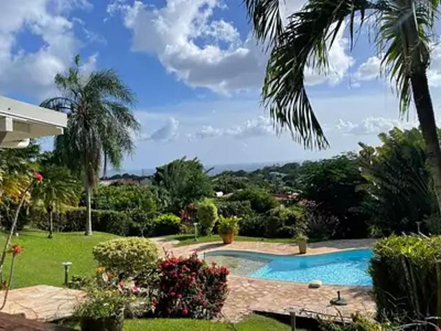 Schoelcher 97233 Achat / Vente maison 6 pièces t6 piscine jardin