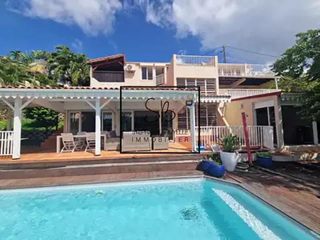 Schoelcher 97233 Achat / Vente maison 10 pièces t10 piscine terrasse