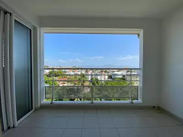 Schoelcher 97233 Location appartement 2 pièces t2 terrasse