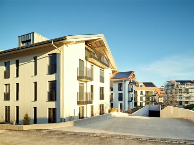 Schöne 3,5 Mansarde mit grossem Fenster zum geschützten Balkon