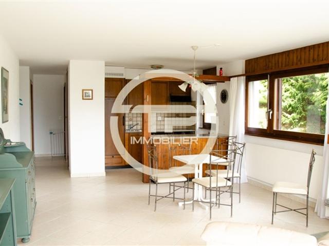 Schöne 3,5 Zimmer Wohnung im Erdgeschoss in der Nähe der Haltestelle Blûche Standseilbahn / Ref. 1007 684