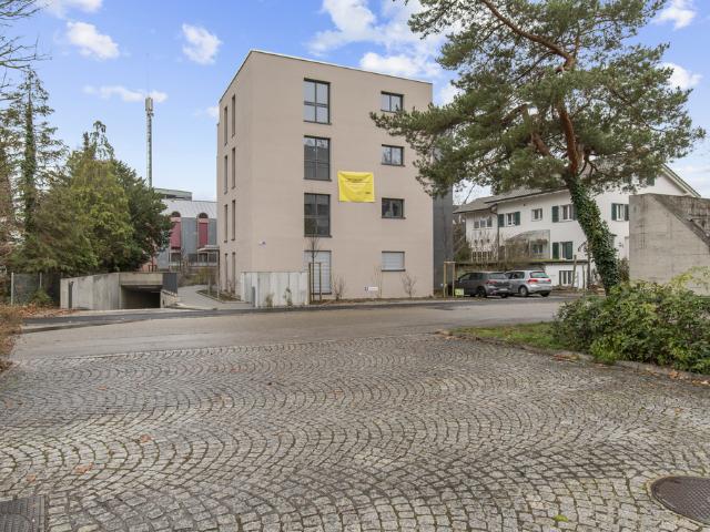 schöne 3.5 Zimmerwohnung mit Gartensitzplatz