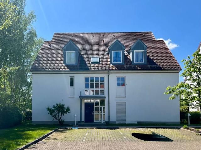 Schöne 3 Zimmer Kapitalanlage in Seeben mit Blick ins Grüne