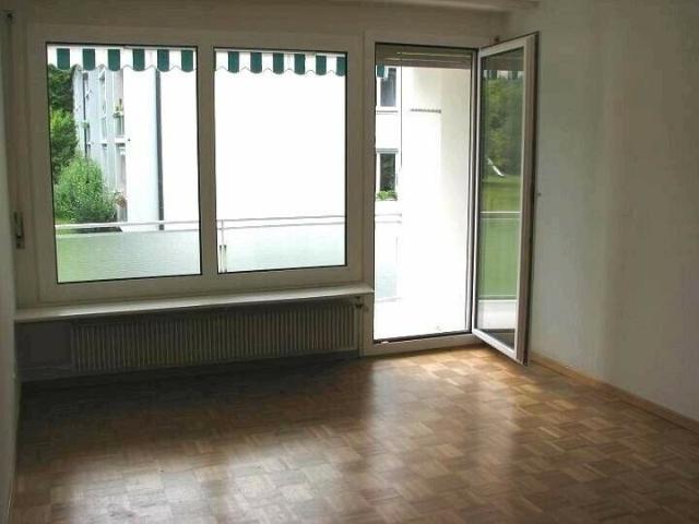 Schöne 3 Zimmer Wohnung 65m2 im EG | dreamo. Ch