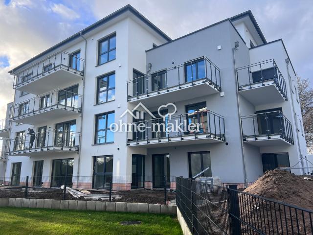 Schöne 3 Zimmer Wohnung mit Balkon im Neubau
