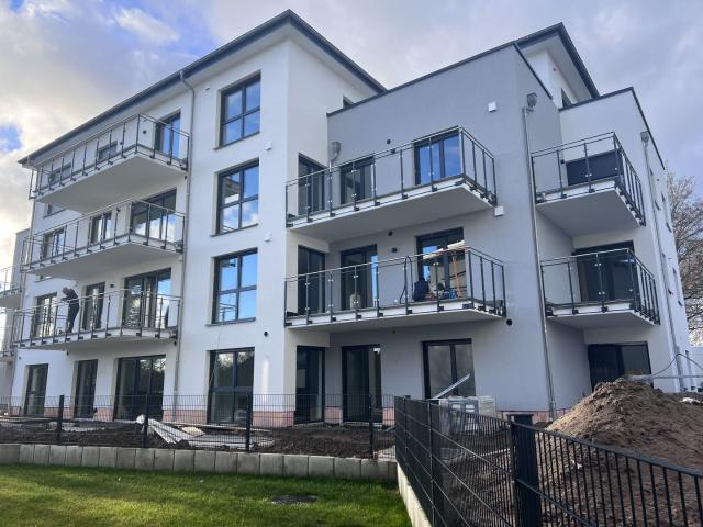 Schöne 3 Zimmer Wohnung mit Balkon im Neubau