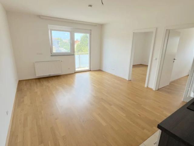 Schöne 3 Zimmer Wohnung mit großer Terrasse