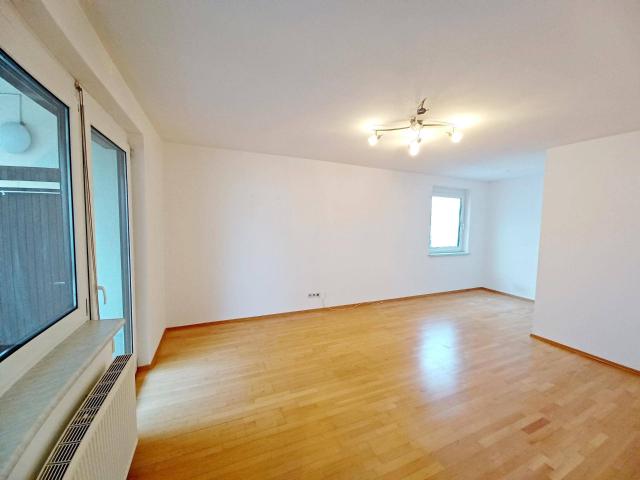 SCHÖNE 3 ZIMMER WOHNUNG MIT LOGGIA IN GLEISDORF