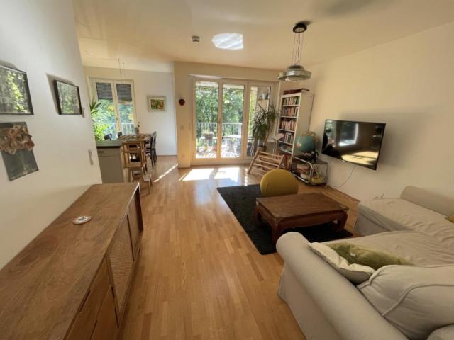 Schöne 1 Zimmer Wohnung, möbliert