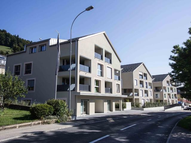 Schöne 2.5 Zimmer Erdgeschosswohnung