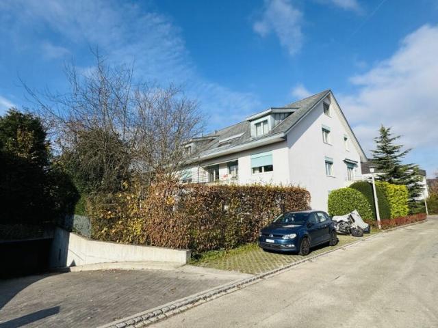 Schöne 2.5 Zimmerwohnung mit Lift, Balkon, Keller, AEP und eigener WM/TU