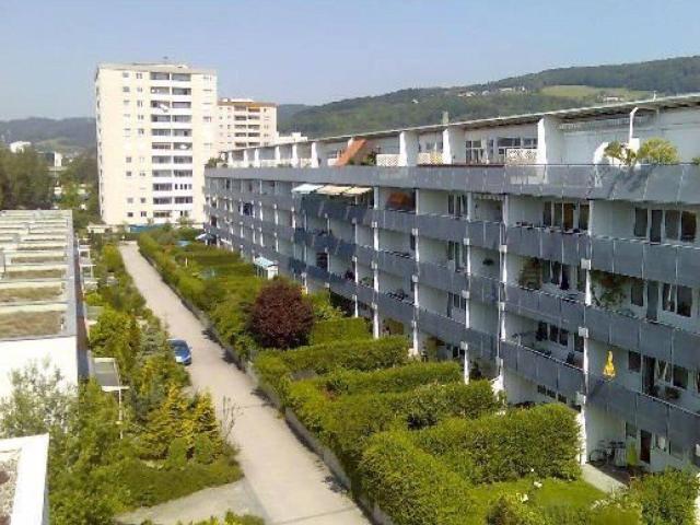 Schöne 2 Zimmer Wohnung mit herrlicher Loggia
