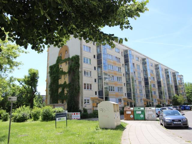 Schöne 2 Raumwohnung mit Aufzug und Balkon mit Blick ins Grüne