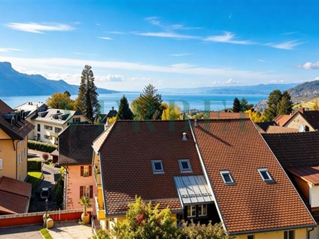 Schöne 4.5 Zimmer Wohnung mit Blick auf den See und die Alpen