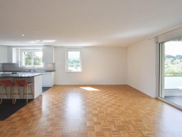 Schöne 4.5 Zimmerwohnung