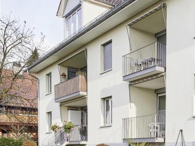 Schöne 4.5 Zimmerwohnung im 1.OG