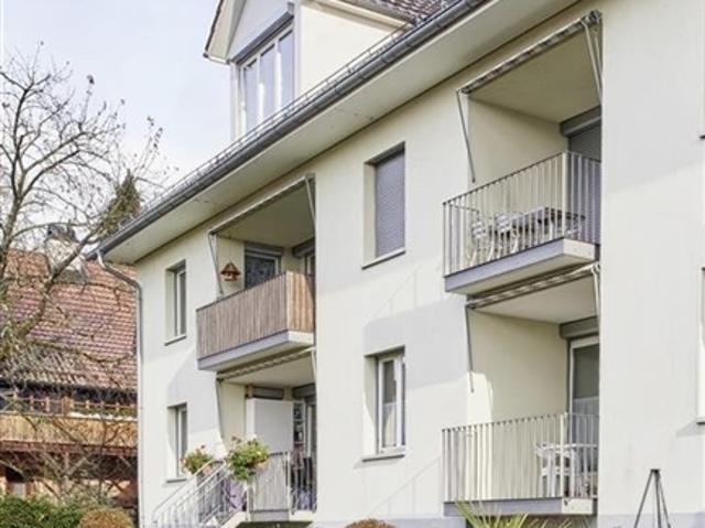Schöne 4.5 Zimmerwohnung im 1.OG