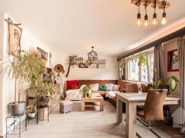 Schöne 4 Zimmer Wohnung im Zentrum von Saxon