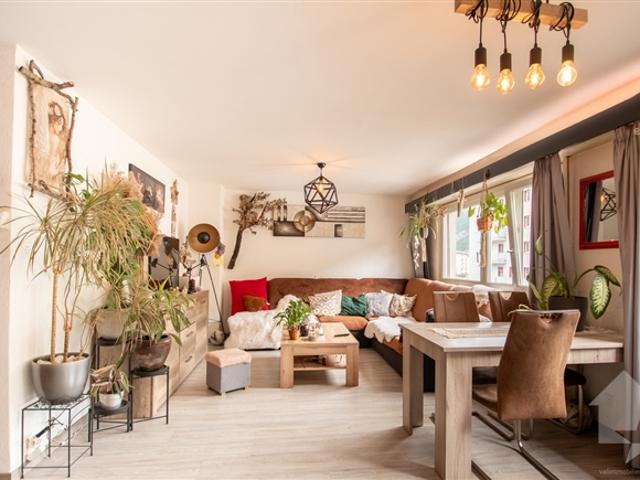 Schöne 4 Zimmer Wohnung im Zentrum von Saxon
