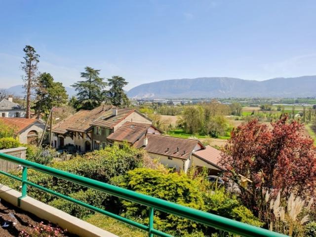 Schöne 4 Zimmer Wohnung mit Panoramablick derzeit vermietet