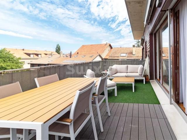 Schöne 5 Zimmerwohnung mit Terrasse im Dachgeschoss