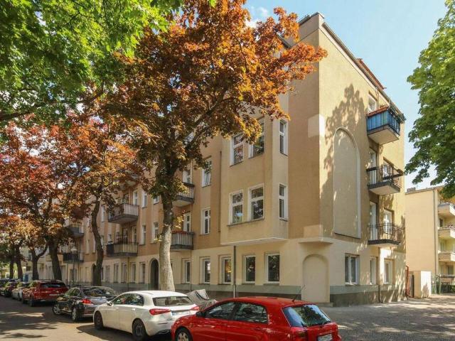 Schöne Altbauwohnung mit Einliegerwohnung 152 m². Neuer Preis!