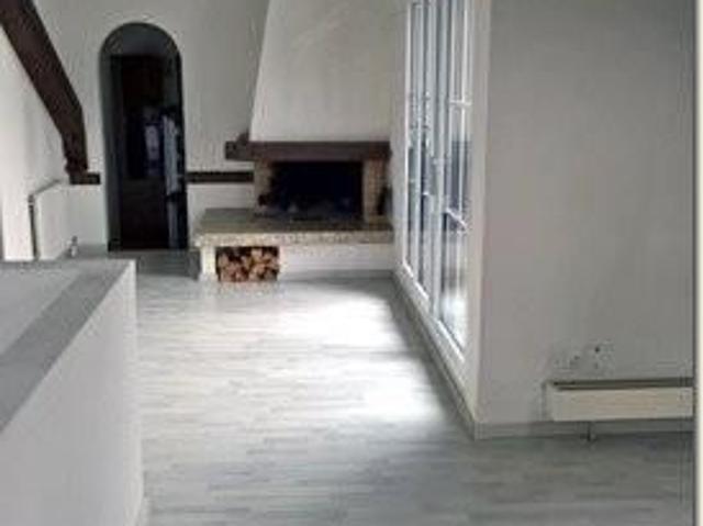 Schöne Altstadt Maisonettewohnung mit Cheminée und Terrasse
