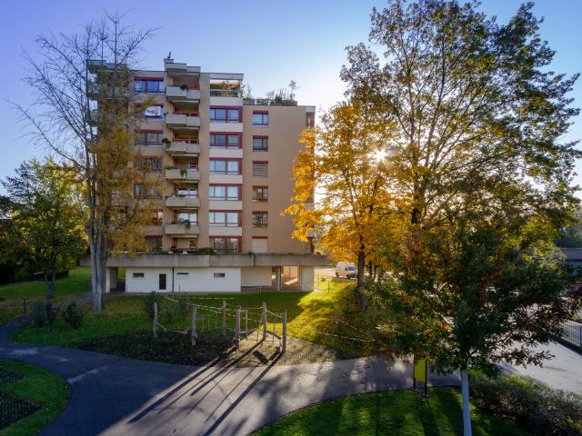 Schöne Aussicht in sonnenverwöhnter Liegenschaft
