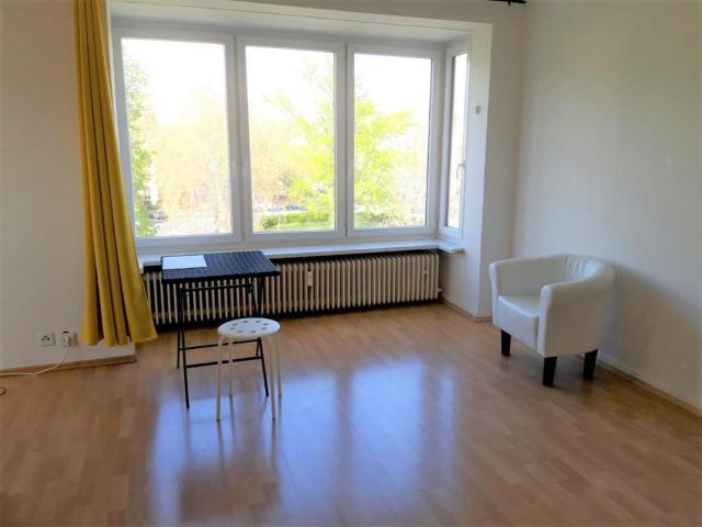 Schöne, gemütliche und sonnige 1,5 Zimmer Wohnung